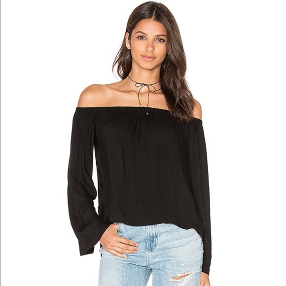 Bella Dahl Tops - Revolve Bella Dahl off-the-shoulder top